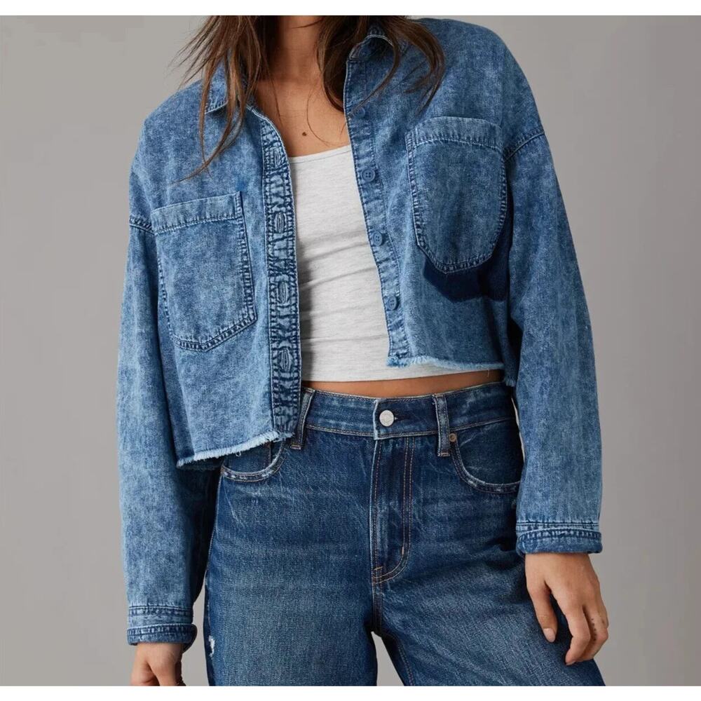 American Eagle Cropped Blue Stonewashed Denim Shirt Jacket Fringed Pocket L XL